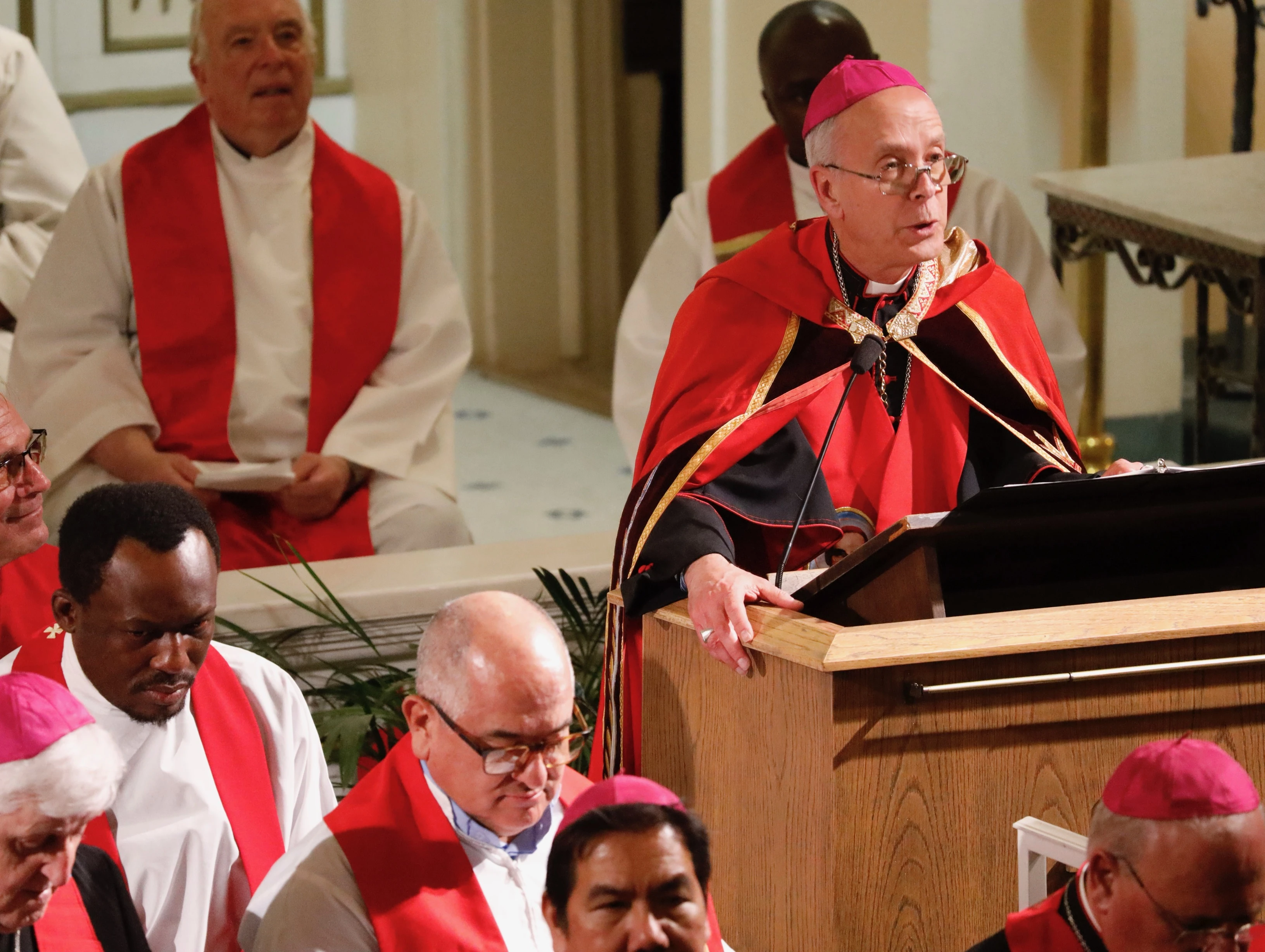Bishop Mark Seitz speaks at a rally for immigrants and refugees at the Diocese of El Paso, Texas, on Monday, March 24, 2025.?w=200&h=150
