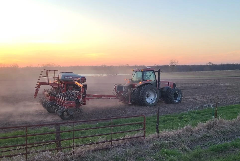 Catholic farmer Matt Deimeke plants his Mexico, Missouri, field.?w=200&h=150