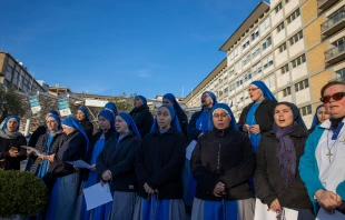Religious sisters pray the rosary for Pope Francis outside Rome’s Gemelli Hospital on Saturday, Feb. 22, 2025. Credit: Daniel Ibáñez/CNA