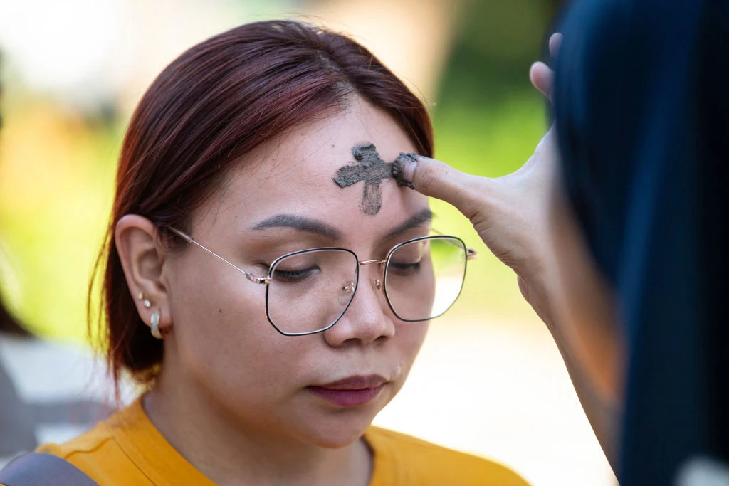 A woman receives ashes on the observance of Ash Wednesday at a church in Manila, Philippines, on March 5, 2025. The 40-day period of Lent begins for Catholics around the world on Ash Wednesday.?w=200&h=150