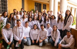 Thirty-three university students of diverse faiths participate in the Middle Meets project at the headquarters of Scholas Ocurrentes in the Roman neighborhood of Trastevere. Credit: Scholas Ocurrentes