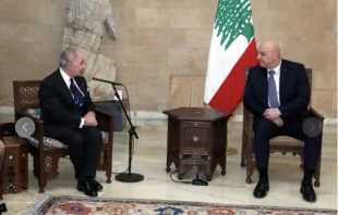 Lebanese President Joseph Aoun (right) welcomies Sovereign Order of Malta Grand Chancellor Riccardo Paternò di Montecupo and the delegation at Baabda's presidential palace on March 14, 2025. Credit: The Sovereign Order of Malta